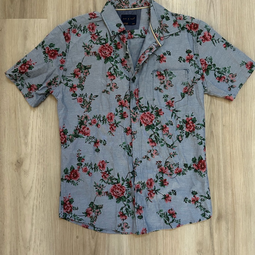 Men's Floral Button-Down Shirt - Red and Gray